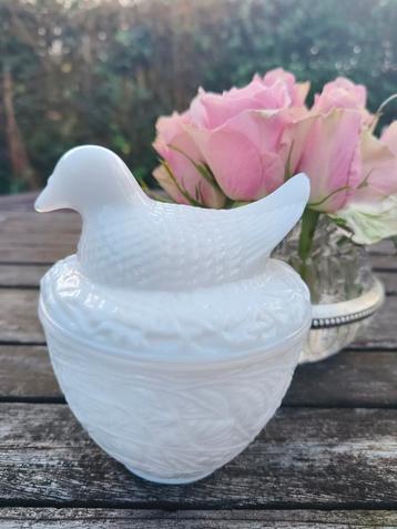 Vintage melkglas potje Duif beschikbaar voor biedingen