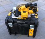 Dewalt cirkelzaag DCS570NT, Doe-het-zelf en Bouw, Ophalen, Cirkelzaag, Zo goed als nieuw, Dewalt