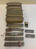 Märklin HO : Lot de 60 anciens rails en métal, bon état., Ophalen of Verzenden, Rails, Märklin