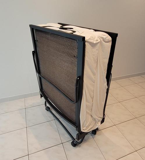 Vouwbed spiraal 1 persoon - Logeerbed met matras, Huis en Inrichting, Slaapkamer | Bedden, Zo goed als nieuw, Eenpersoons, 80 cm