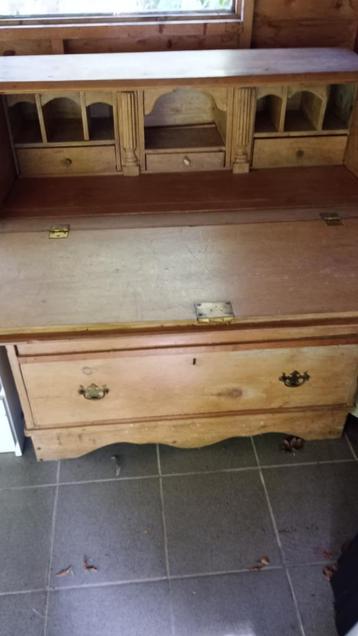 Antiek grenen secretaire kast (met geheime laadjes) beschikbaar voor biedingen