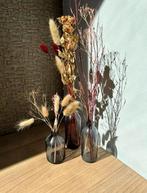 Droogbloemen + drie kleine glazen vaasjes, Ophalen, Zo goed als nieuw