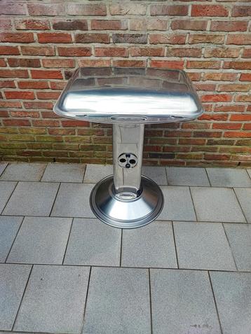 Barbecue en inox  beschikbaar voor biedingen