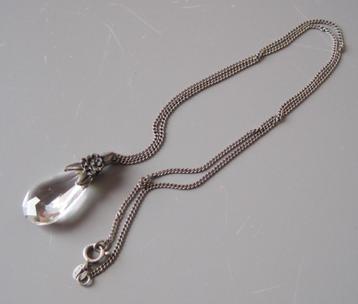 Zilveren hanger beschikbaar voor biedingen