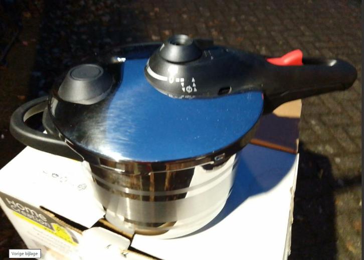 AUTOCUISEUR (6 litres) et serveur de buffet, Maison & Meubles, Cuisine | Casseroles & Poêles, Neuf, Casserole ou Cocotte-minute