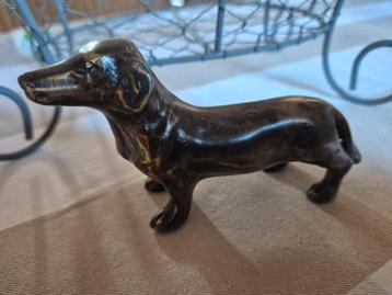 Bronzen teckel beeldje beschikbaar voor biedingen