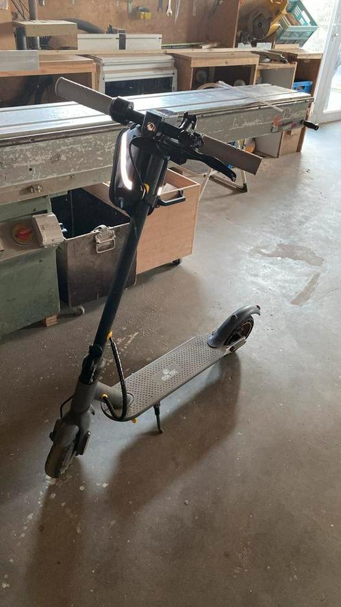 Ook-tek e step, Fietsen en Brommers, Steps, Zo goed als nieuw, Elektrische step (E-scooter), Ophalen