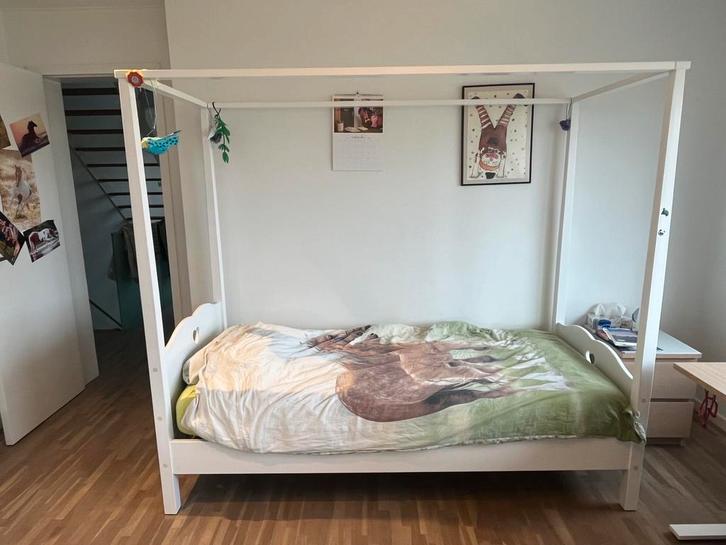 Vipack Amori Hemelbed 200x90cm, Kinderen en Baby's, Kinderkamer | Bedden, Gebruikt, 180 cm of meer, 85 tot 100 cm, Lattenbodem