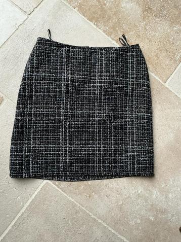 Rok tailleert voor maat L (42) beschikbaar voor biedingen