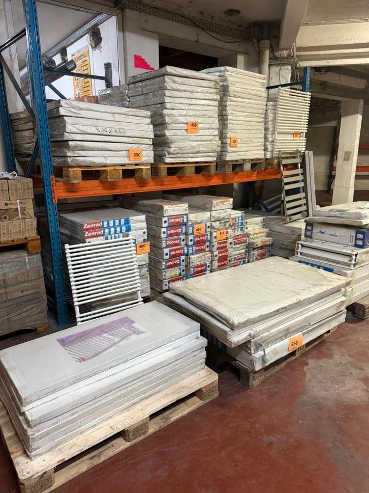 radiateur et seche serviette liquidation, Doe-het-zelf en Bouw, Verwarming en Radiatoren, Nieuw, Radiator, Ophalen