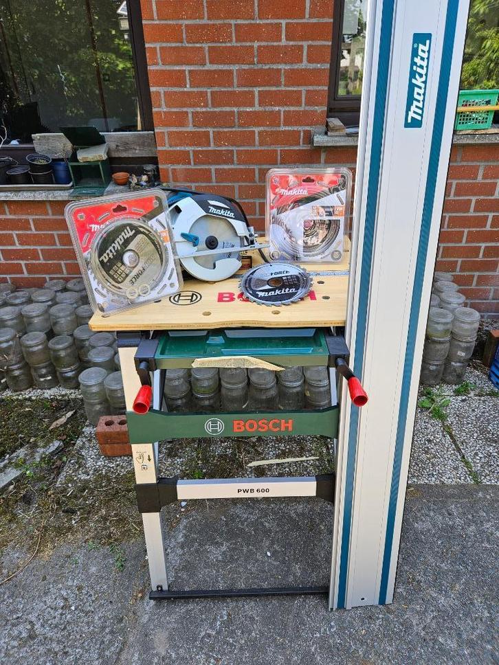 Makita HS7101 circelzaag + toebehoren, Doe-het-zelf en Bouw, Gereedschap | Zaagmachines, Gebruikt, Cirkelzaag, 1200 watt of meer