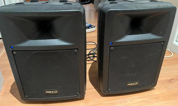 2 actieve speakers van het merk BST, Audio, Tv en Foto, Luidsprekerboxen, Gebruikt, 120 watt of meer, Overige merken, Ophalen
