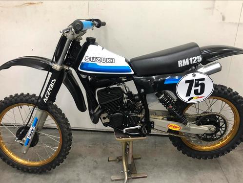 Suzuki RM 125 1979 nouveau, Motos, Motos | Oldtimers & Ancêtres, Enlèvement