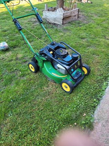 Tondeuse professionnelle John Deer JX90 CB beschikbaar voor biedingen