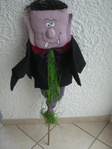 Figurine à piquer. Halloween matière: tissu. beschikbaar voor biedingen