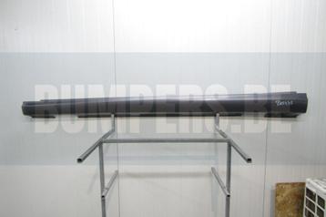 Zijskirt Links Dorpellijst Mercedes CLA 117 Dorpel 13-19 a24 beschikbaar voor biedingen