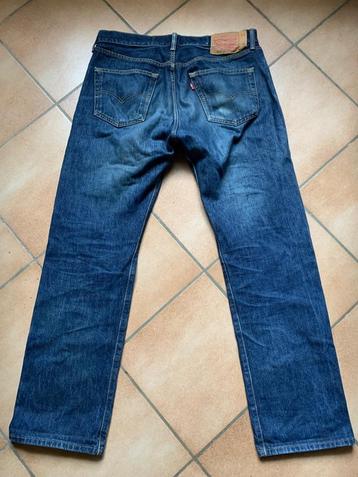 Levi's 501 licht vervaagde blauwe jeans W34 L32 