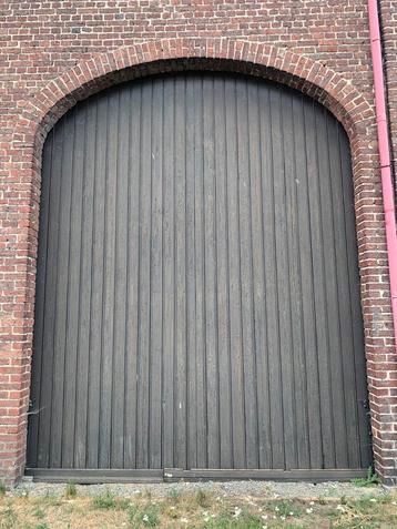 Deux geante Porte de grange a vendre beschikbaar voor biedingen