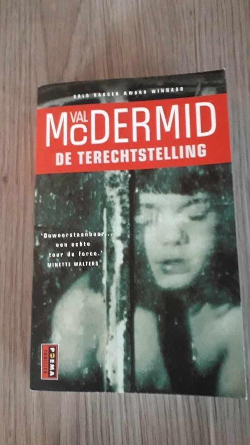 Pocket boeken: 2 thrillers (ook apart te koop), Livres, Thrillers, Utilisé, Enlèvement ou Envoi