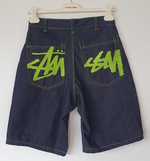 Prachtige korte broek van Stüssy, Kleding | Heren, Broeken en Pantalons, Zo goed als nieuw, Maat 48/50 (M), Blauw, Verzenden
