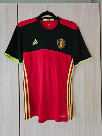 T-shirt Kevin De Bruyne plus broek en kousen (maat is small) beschikbaar voor biedingen