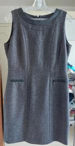 robe hiver gris chevron gris et cuir, col arrondi,40, Vêtements | Femmes, Enlèvement ou Envoi, Comme neuf, Taille 38/40 (M), Gris