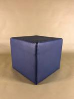Blauwe kubus poef, Ophalen, Zo goed als nieuw