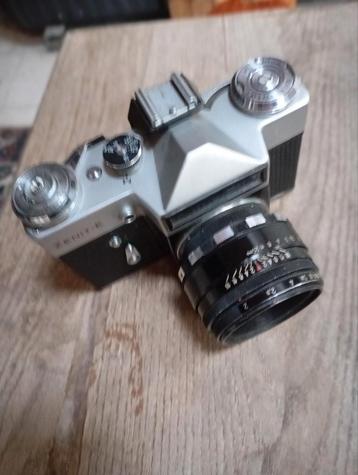 Vintage Zenit camera - USSR
- beschikbaar voor biedingen