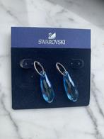 Oorbellen  Swarovski lichtblauw, Handtassen en Accessoires, Oorbellen, Ophalen of Verzenden, Zo goed als nieuw, Blauw, Glas