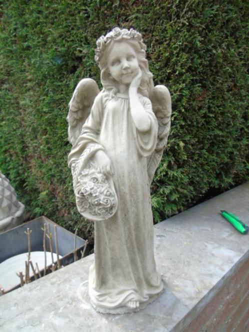 statue d un ange avec un panier de fleurs en pierre, Jardin & Terrasse, Statues de jardin, Neuf, Ange, Pierre, Enlèvement ou Envoi