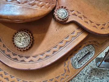 2 Equiflex, White Star, Billy Cook westernzadel beschikbaar voor biedingen