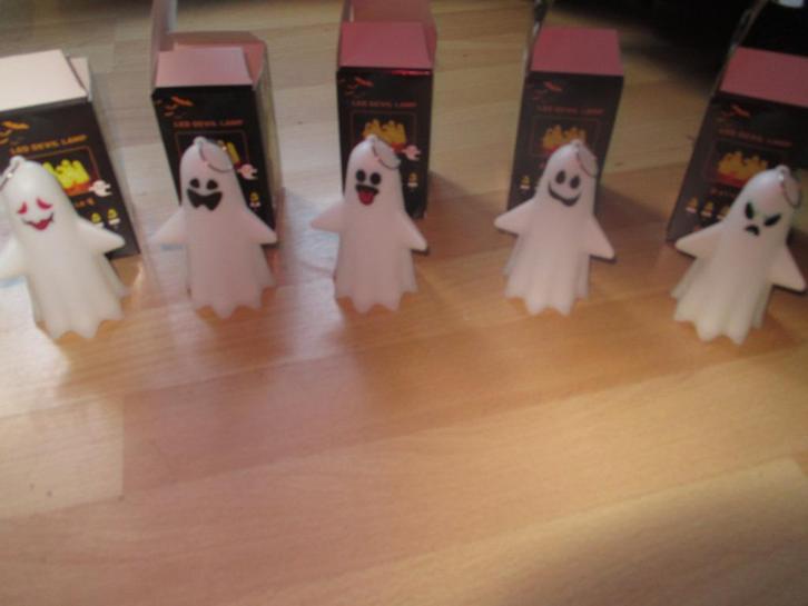 set spookjes met led licht erin nieuw, Hobby en Vrije tijd, Feestartikelen, Nieuw, Versiering, Ophalen of Verzenden