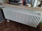 Radiator + thermostaatkraan, Ophalen, Zo goed als nieuw, Radiator