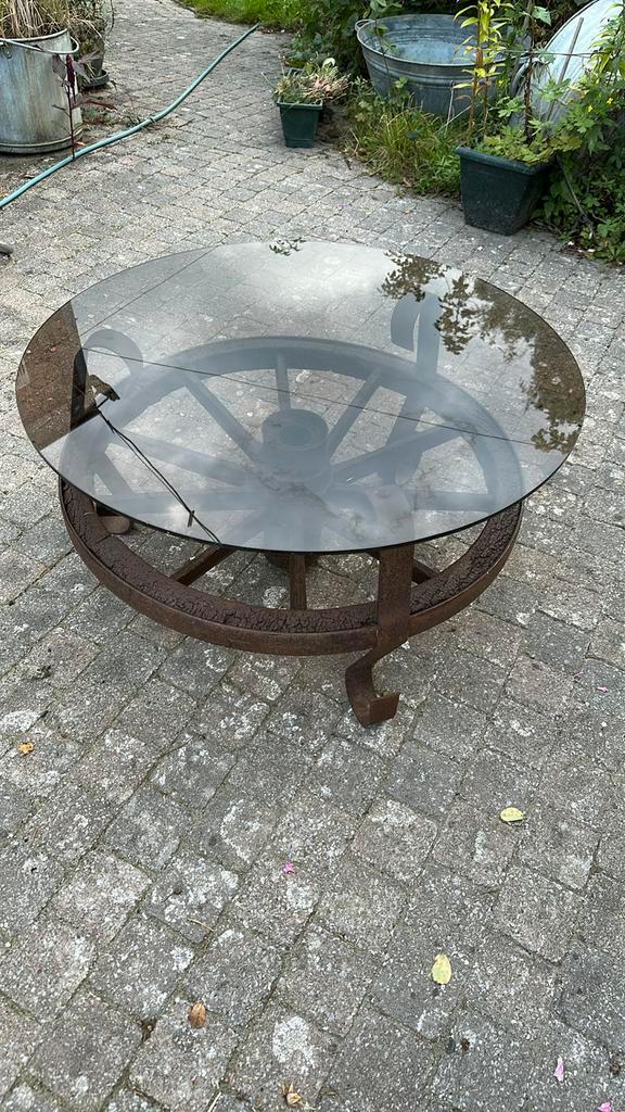 Vintage karrewiel - bijzettafel, Tuin en Terras, Tuintafels, Hout, Ophalen