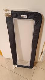 Veiligheidshek voor het eerste bed, Ophalen, Zo goed als nieuw