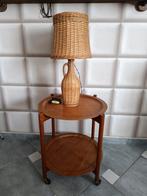 Lampe vintage en osier tipic des années 70