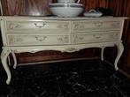Dressoir met spiegel, Ophalen