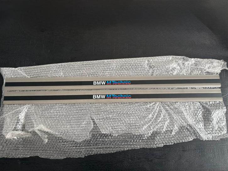 BMW E30 M-Tech instaplijsten (deurlijsten) Coupe/Cabrio., Auto-onderdelen, Interieur en Bekleding, BMW, Nieuw, Ophalen of Verzenden