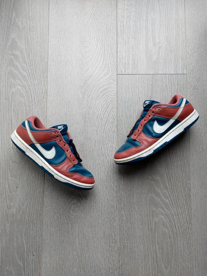Nike Dunk Low Rétro, Vêtements | Femmes, Chaussures, Porté, Sneakers et Baskets, Bleu, Enlèvement ou Envoi