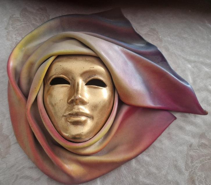 Masque vénitien cuir ( acheté à Venise !), Huis en Inrichting, Woonaccessoires | Wanddecoraties, Zo goed als nieuw, Ophalen of Verzenden