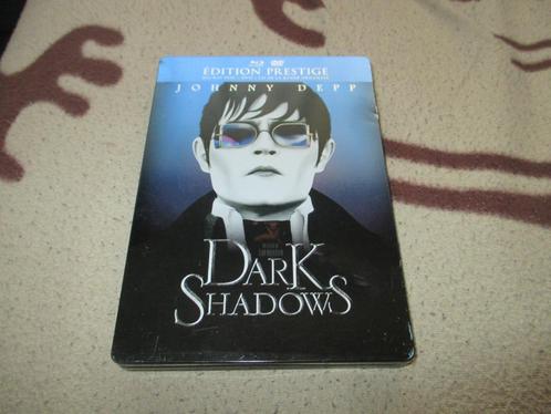 steelbook blu-ray en dvd met muziekcd Dark Shadows, CD & DVD, DVD | Comédie, Comme neuf, Comédie romantique, À partir de 12 ans