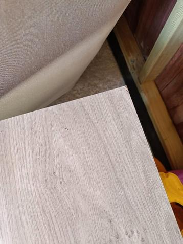 Salontafel (vierkant)  beschikbaar voor biedingen