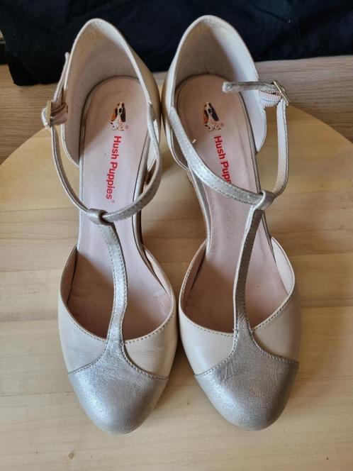 Twee paar schoenen van HUSH PUPPIES, maat 37, Kleding | Dames, Schoenen, Zo goed als nieuw, Pumps, Zwart, Ophalen of Verzenden