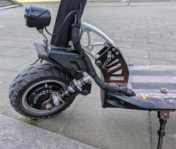 Trottinette électrique speedway 5 relooké en très bonne etat beschikbaar voor biedingen
