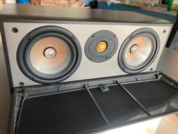YAMAHA NS C300 VINTAGE MIDDENLUIDSPREKER in goede staat beschikbaar voor biedingen