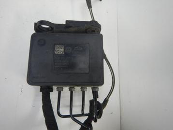 VW Golf 7 GTE ABS Pomp (Hydraulic Unit Connector) 5Q0907379N beschikbaar voor biedingen