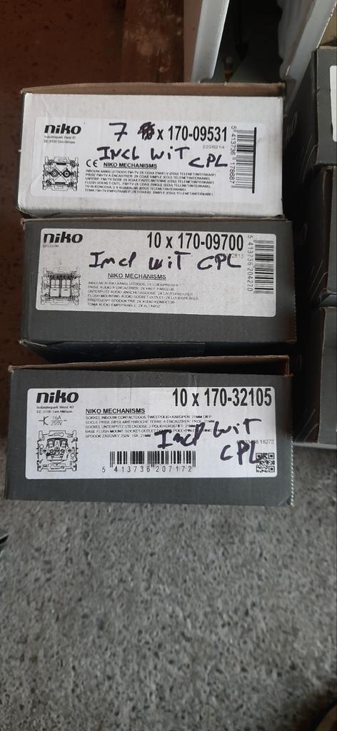 interrupteur Niko /prises/détecteurs/variateurs d'intensité, Bricolage & Construction, Électricité & Câbles, Neuf, Interrupteur