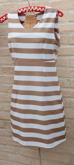 Kleedje maat s/m rhetorique, Kleding | Dames, Jurken, Overige kleuren, Ophalen of Verzenden, Zo goed als nieuw, Maat 36 (S)