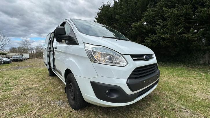 Ford Transit Custom 2.2D van 2015 — export/handelaar, Auto's, Bestelwagens en Lichte vracht, Bedrijf, Te koop, Airconditioning