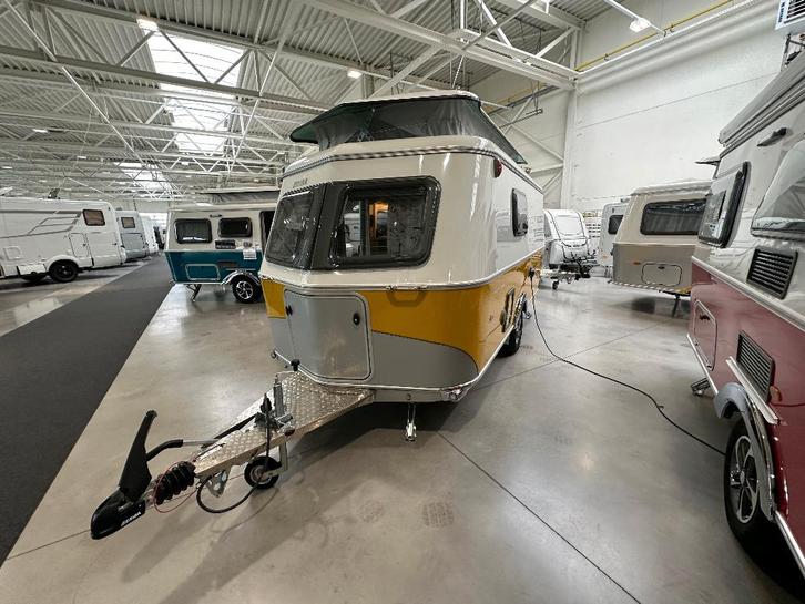 Eriba Hymer Touring 530 BLANC NUGGET DORÉ, Caravanes & Camping, Caravanes, Entreprise, jusqu'à 4, 750 - 1000 kg, Siège standard